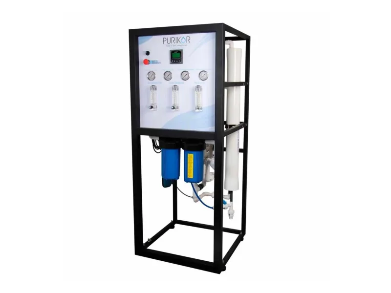 Sistema de ósmosis inversa industrial con bomba booster
